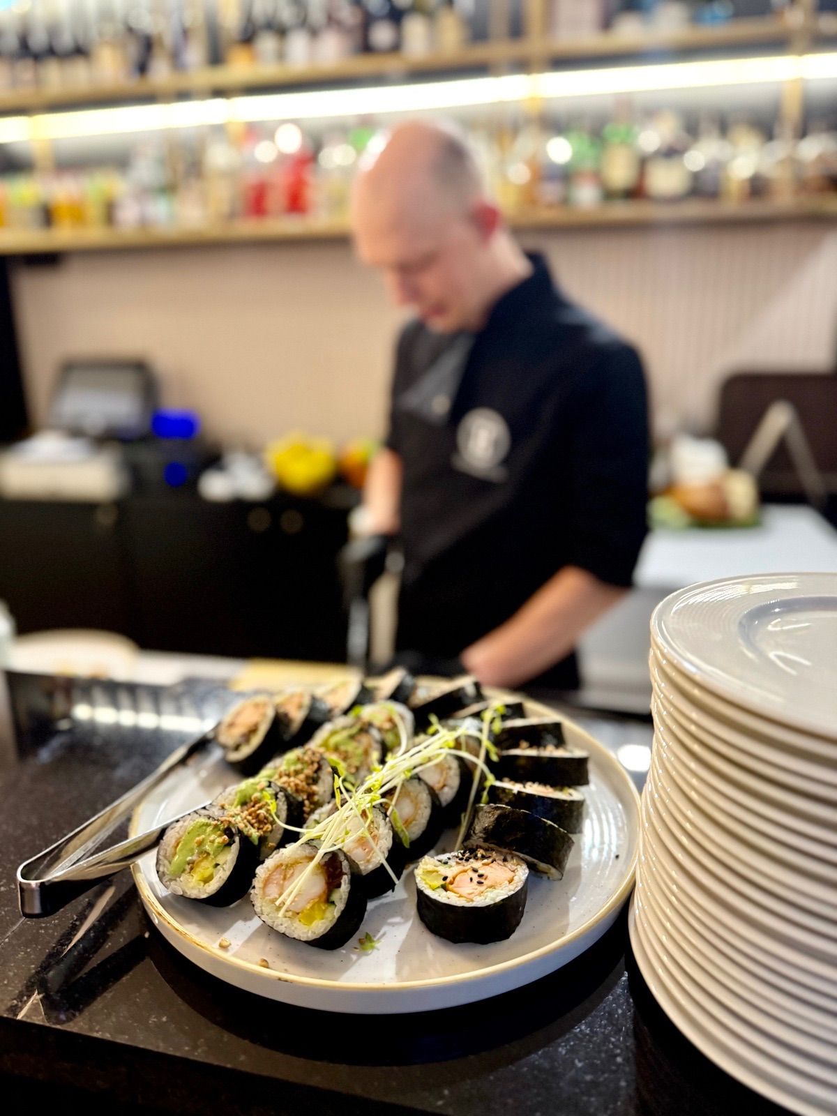 Catering na imprezy rodzinne - kiedy zamówić obsługę kulinarną