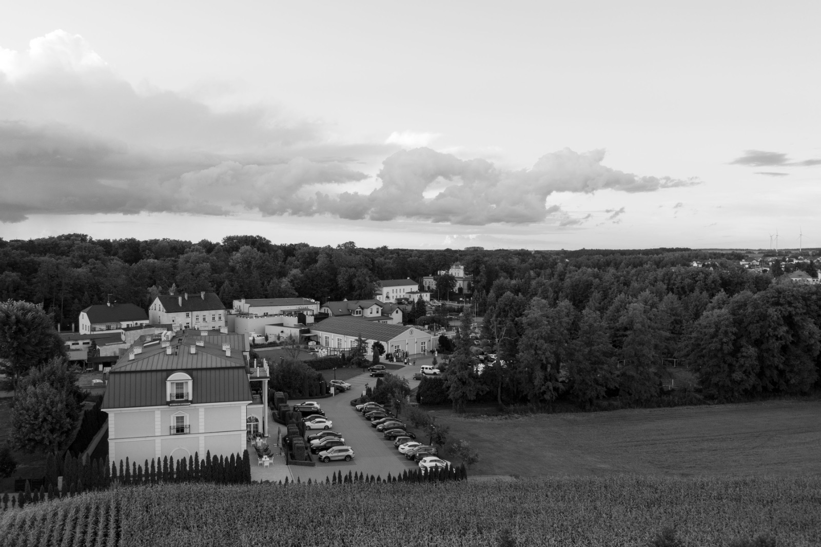 Wesele z noclegiem dla gości - dlaczego hotel z salą to najwygodniejsza opcja