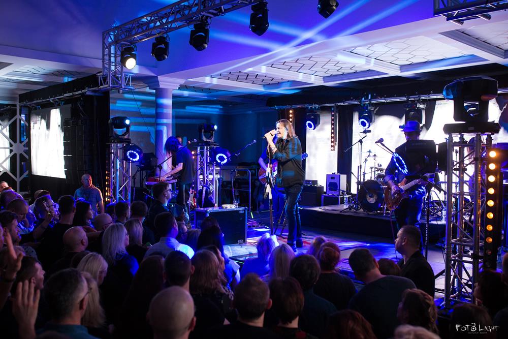 Wilki i Myslovitz - koncert w Hotelu Toscania (zdjęcie 31 z 79)