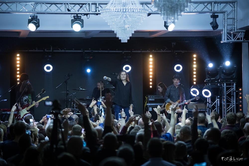 Wilki i Myslovitz - koncert w Hotelu Toscania (zdjęcie 78 z 79)